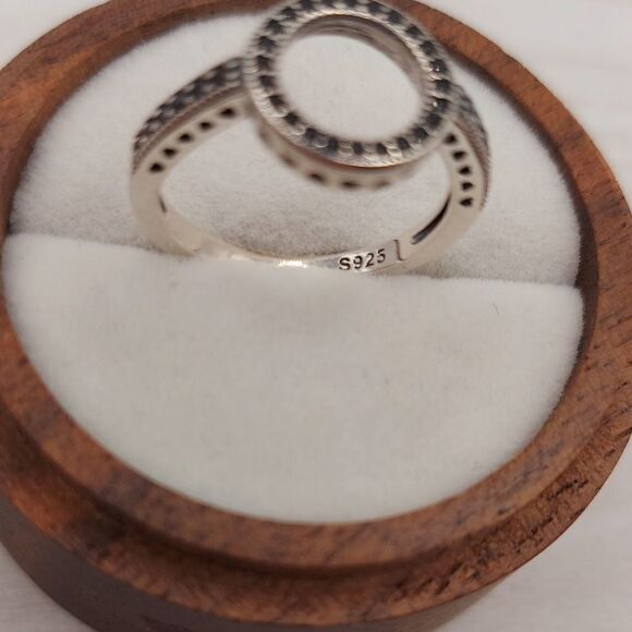 925 Sterling Silver Oxidized O Ring - Picture 5 of 6